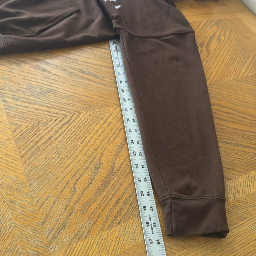 Arizona Jean Company Men's Brown Hoodie - Picture 6 of 6